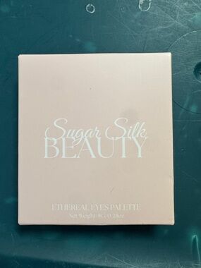 Ethereal Eyes Palette - Soft Pink